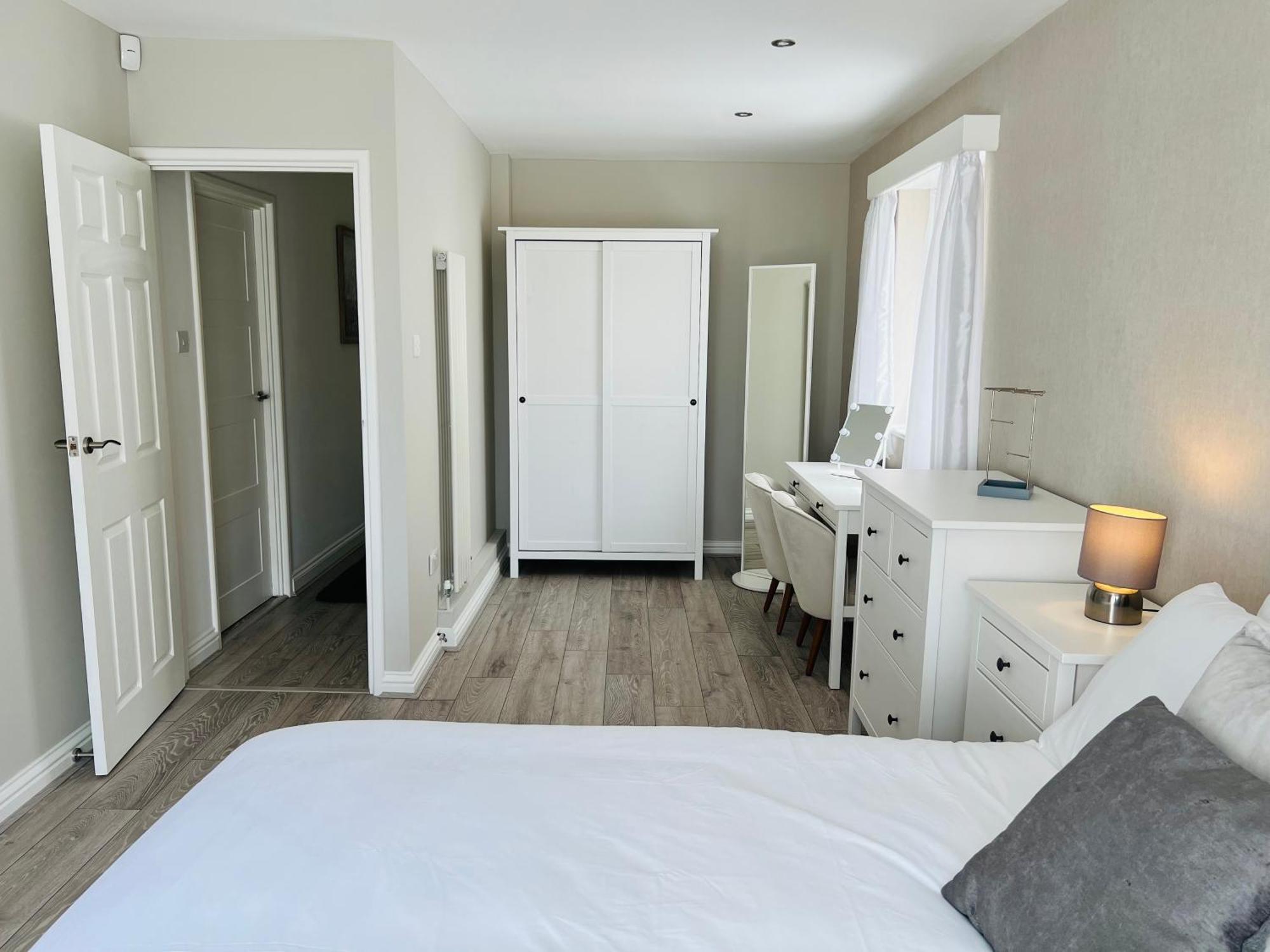Pass The Keys Fabulous Front Location Lydd