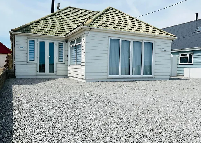 Pass The Keys Fabulous Beach Front Holiday Location