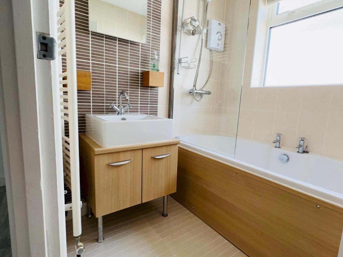 Holiday home Pass The Keys Fabulous Front Location Lydd