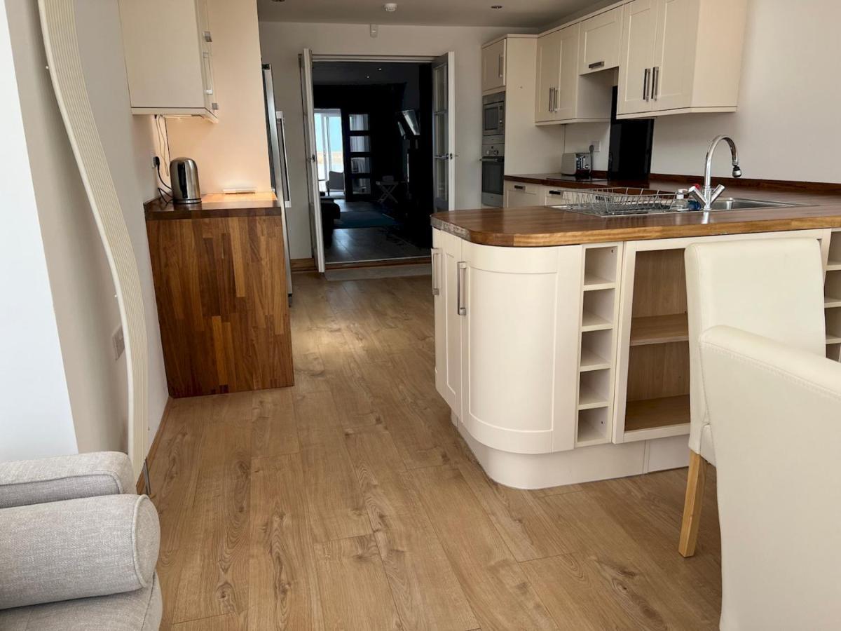 Pass The Keys Fabulous Front Location Holiday home *